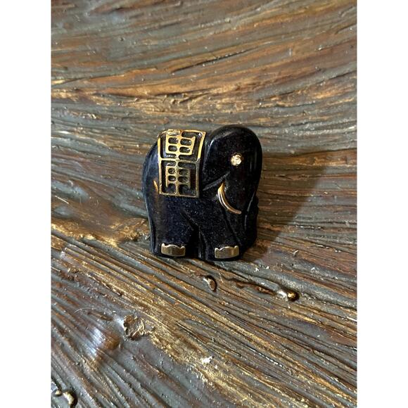 Black and Gold Elephant Scarf Clip - Picture 1 of 3